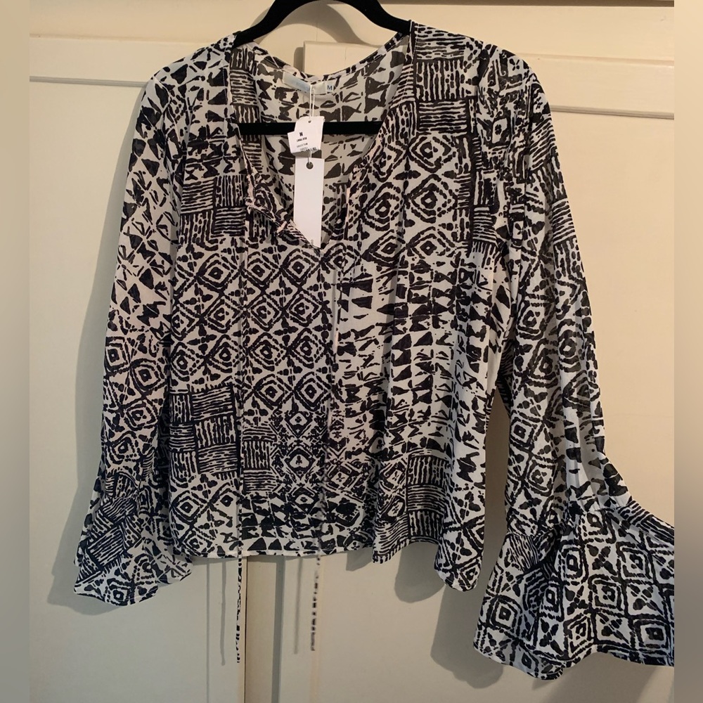 NWT Milou semi sheer B&W fluted sleeve blouse